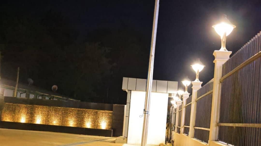 photo_5875400083246270425_y